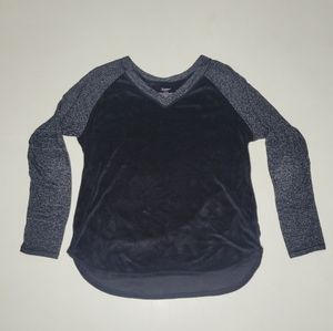 Climate Right CUDDL DUDS Womens Size S Long Sleeve Black V Neck Fleece Shirt